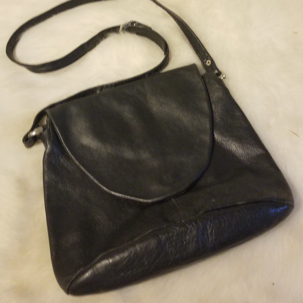 Stratic Black Leather Shoulder Bag Logo Lined